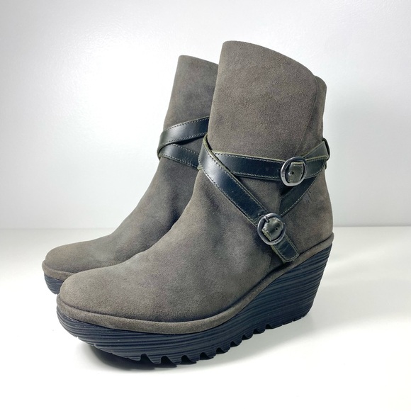 Fly London YEMO274FLY Sludge Gray Olive Suede Leather Wedge Ankle Boots 7.5 38 - Picture 1 of 14